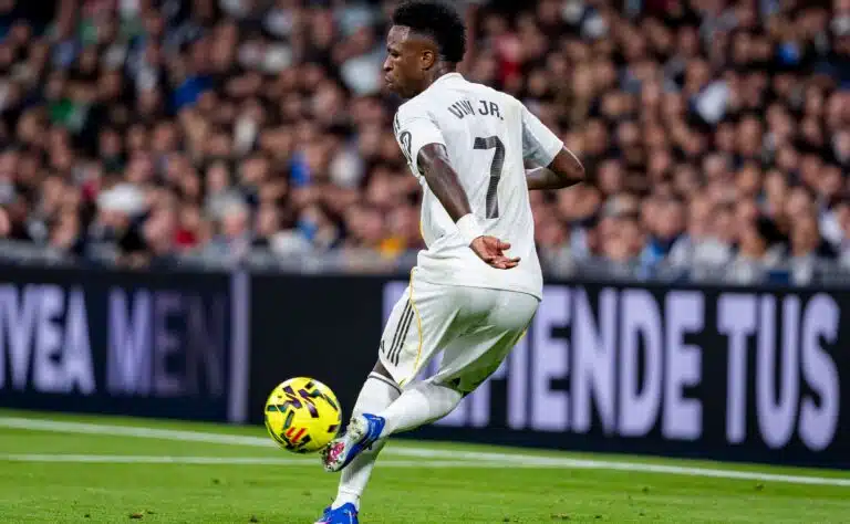 Vinicius Junioria huhutaan Valioliigaan – siirtogurulta täystyrmäys