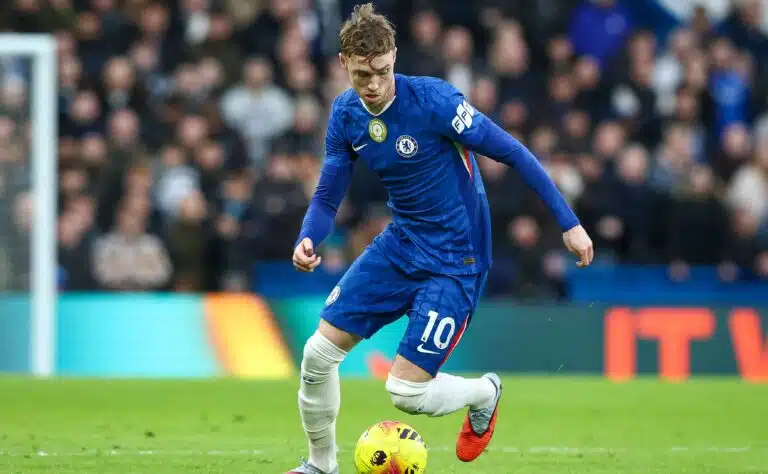 Valioliiga-tähdestä huojentava uutinen jättimäisen kamppailun alla Valioliiga-tähdestä huojentava uutinen jättimäisen kamppailun alla