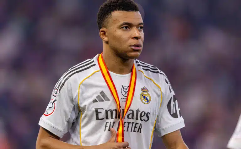 Hetki, joka jäi kaikkien nähtäväksi – Mbappén ele herätti raivoa Barcelonassa