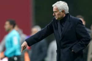 José Mourinhon ryhmä ärsytti jättiläistä – ”Haavoittunut kuningas on vaarallinen”