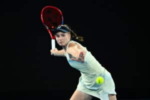 Elena Rybakina nousi takaa ja nappasi paikan Miamin välierissä