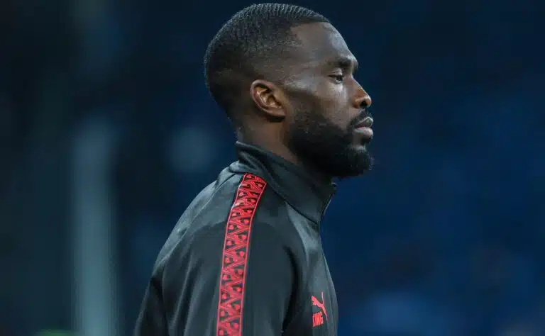 Valioliiga-seurat jäävät nuolemaan näppejään  – tähtipuolustaja on ratkaisunsa tehnyt