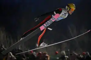 Antti Aalto leiskautti pitkälle lentomäestä