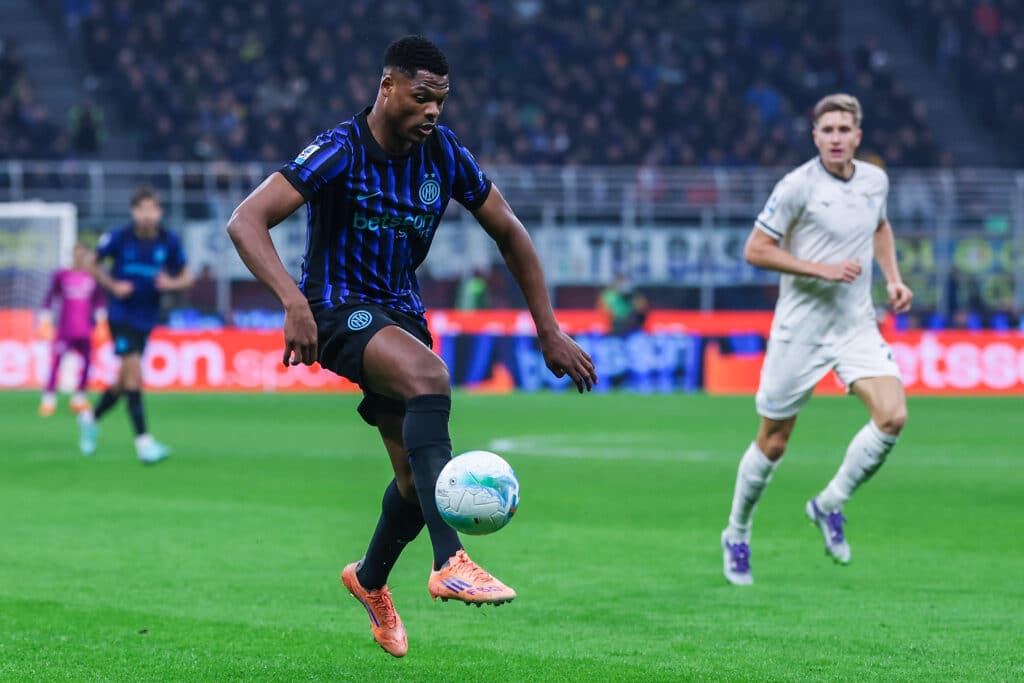 Trent Alexander-Arnold saa Real Madridiin kovan kilpailijan Trent Alexander-Arnold saa Real Madridiin kovan kilpailijan