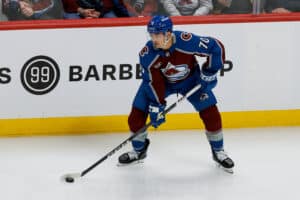 Poikkeuksellinen kiinnitys – NHL:n mestarisuosikki yllätti