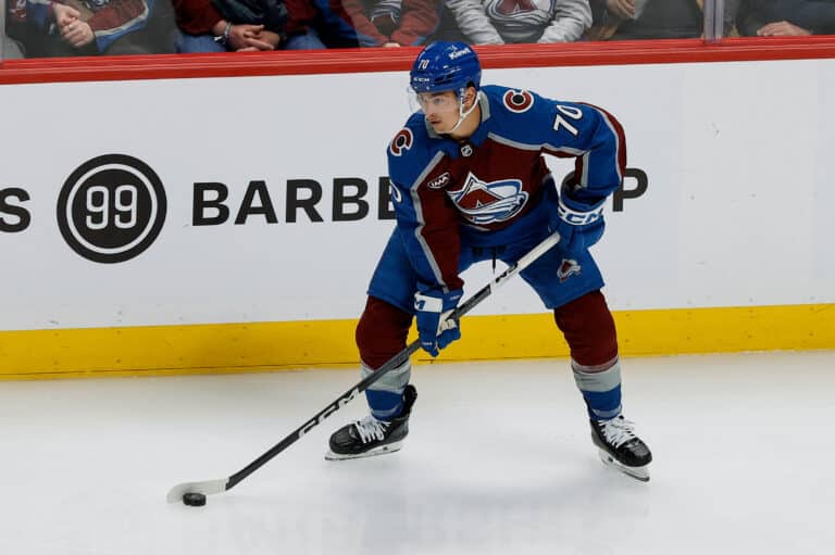 Poikkeuksellinen kiinnitys – NHL:n mestarisuosikki yllätti
