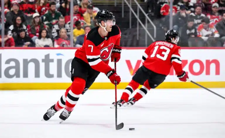 Stanley Cup-suosikki on flopannut karmealla tavalla – päätyy nyt todella kovaan ratkaisuun?