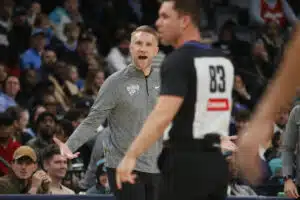 Tuomas Iisalon tuska NBA:ssa kasvaa Tuomas Iisalon tuska NBA:ssa kasvaa