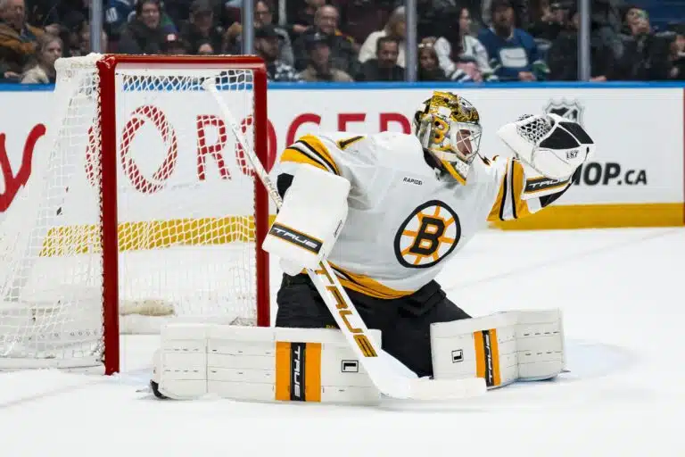Suomalainen NHL-tähti löi painetta – jenkkitähti kiitti ja ylisti
