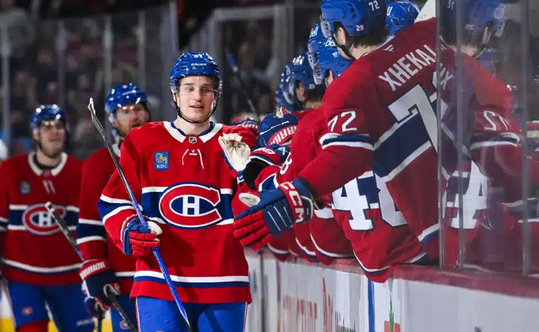 NHL:n kuumin suomalaispyssy iski taas!