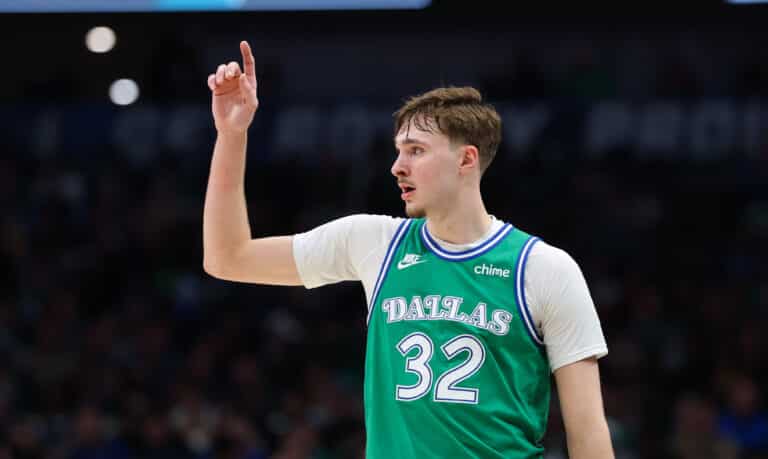 NBA:n suuri lupaus liekeissä