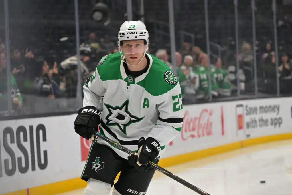 Suomalaistähti sivusi piste-ennätystään NHL:ssä Suomalaistähti sivusi piste-ennätystään NHL:ssä