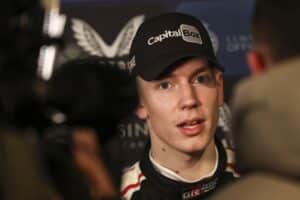 Harmillinen tieto Sami Pajarista