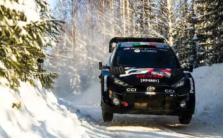Ruotsin MM-rallin osallistujalista julki – Pradan muotisukuun kuuluva kuski ajaa Toyotan rallitykillä