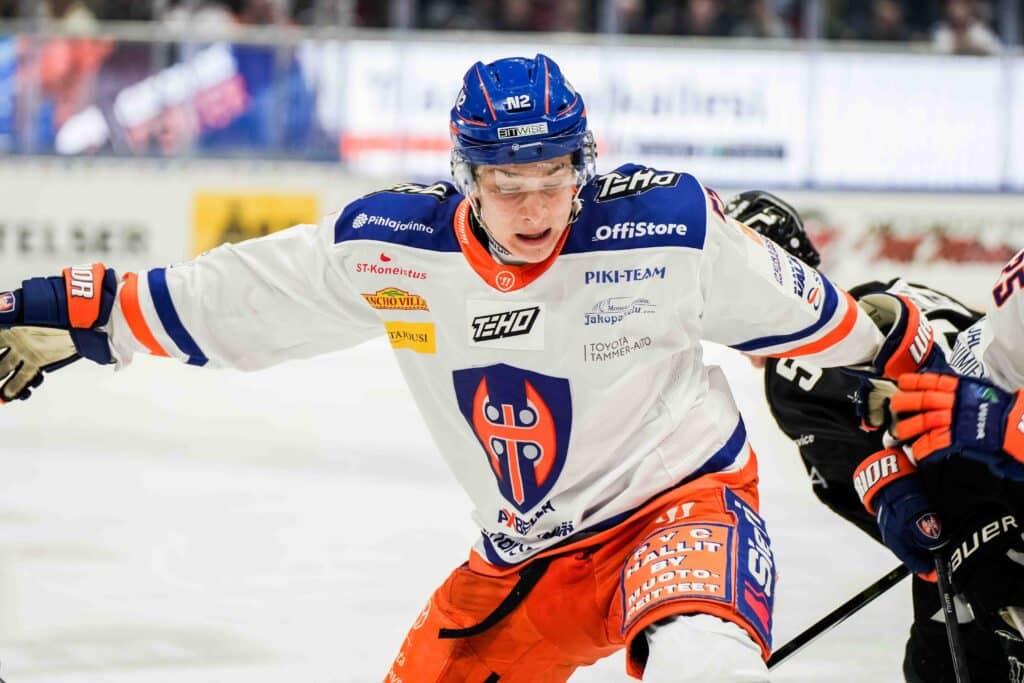 Tapparasta jo toinen NHL-sopimus kahteen päivään – Juho Piiparinen tähtää Vegasiin Tapparasta jo toinen NHL-sopimus kahteen päivään – Juho Piiparinen tähtää Vegasiin