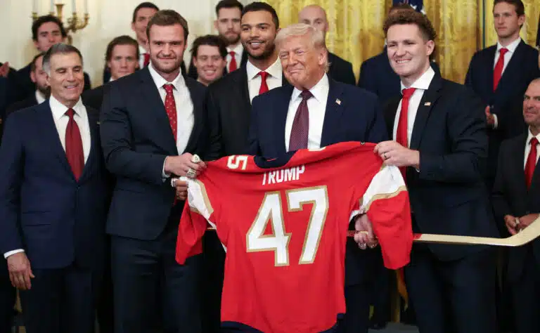 Aleksander Barkov tapasi Donald Trumpin – ”Ehdottomasti yksi elämäni parhaista päivistä”