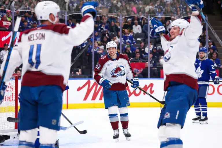 NHL-yön suomalaissankari onnekkaasta maalistaan: ”Pomppi maaliin”