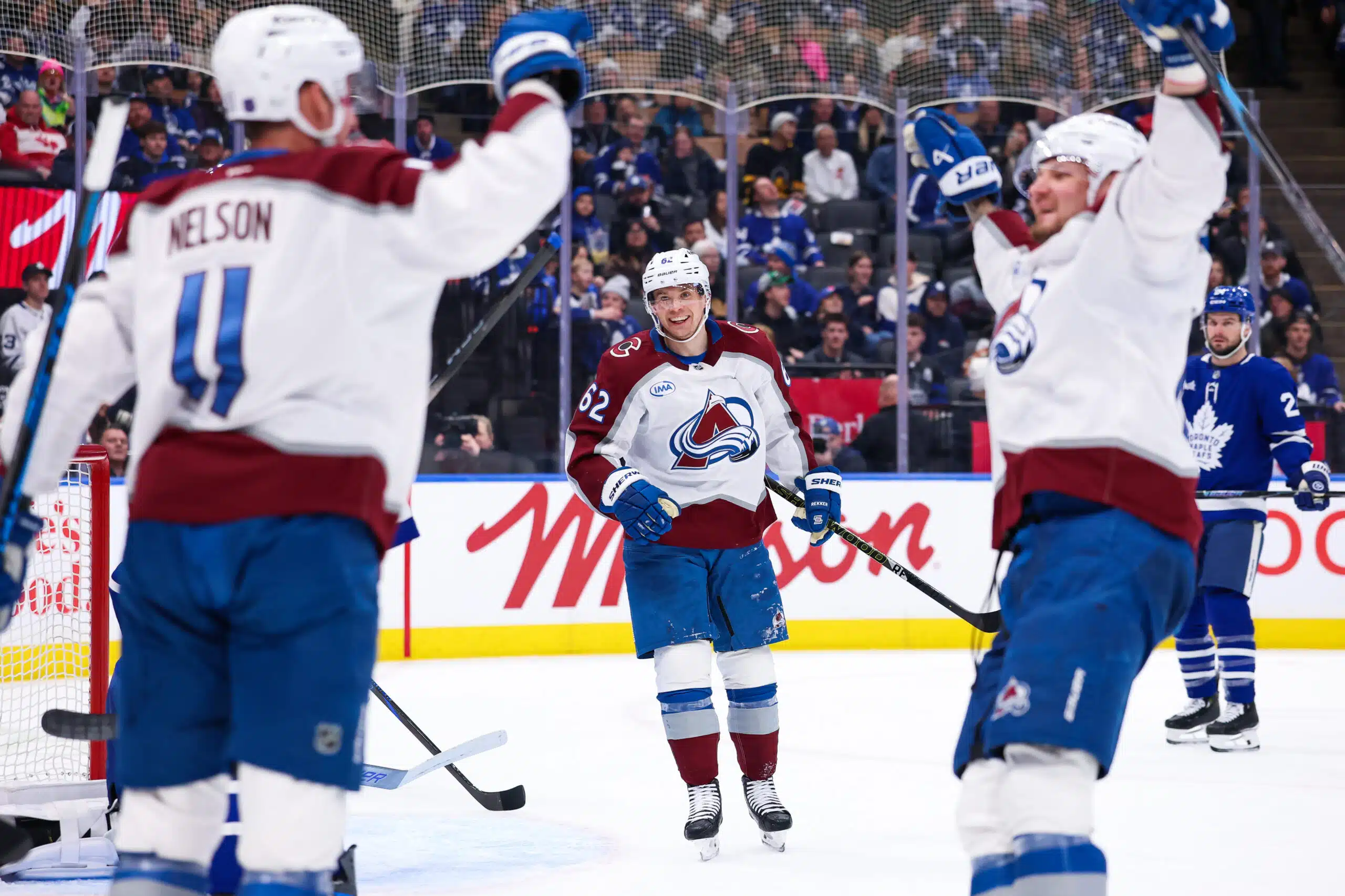 NHL:ssä nähtiin hurjia maalijuhlia – suomalaishyökkääjä tehokkaana