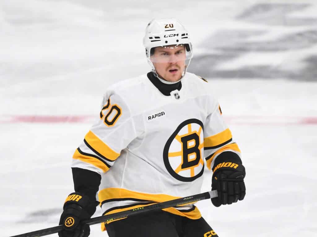 Suomalainen NHL-puolustaja ylsi lähes Olli Jokisen rinnalle - antoi nyt hyvin suomalaisen kommentin Suomalainen NHL-puolustaja ylsi lähes Olli Jokisen rinnalle – antoi nyt hyvin suomalaisen kommentin