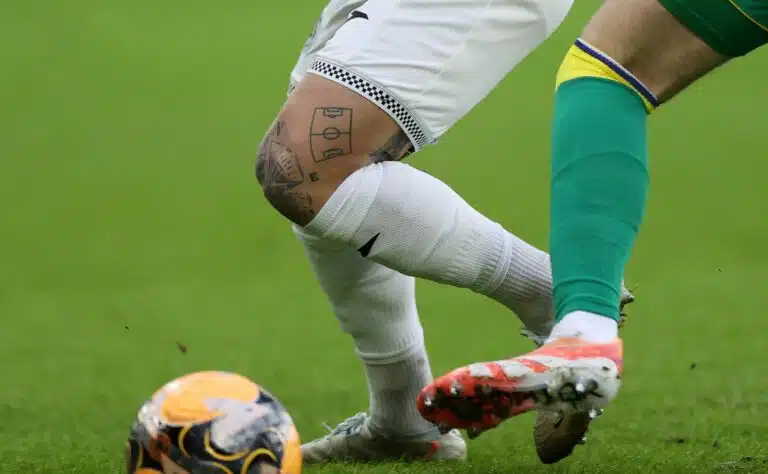 Finaalissa täysi sekasorto – joukkue painui pukukoppiin kesken ottelun