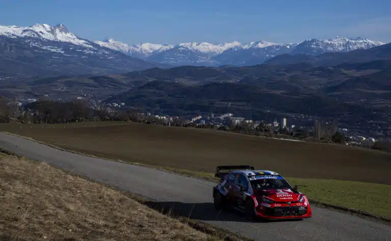 EK2: Oliver Solberg löi luun kurkkuun Monte Carlossa – Sami Pajarin kisa loppui lyhyeen