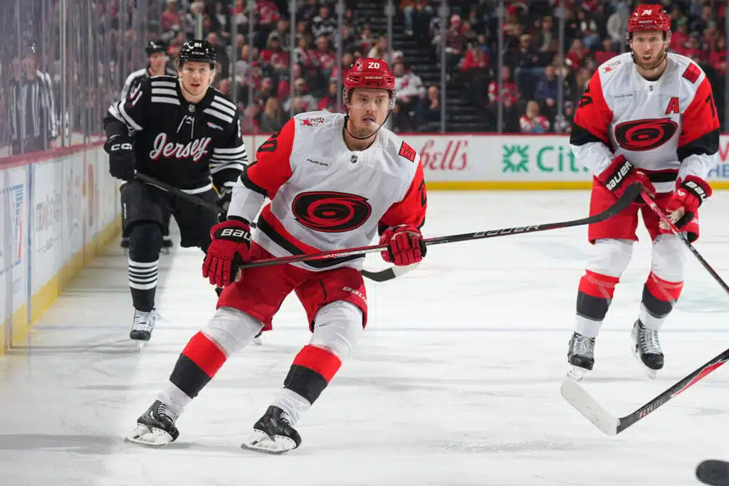 Sebastian Aho iski hurjat tehot – Kasperi Kapanen tulikuuumana, Mikael Granlund sankarina