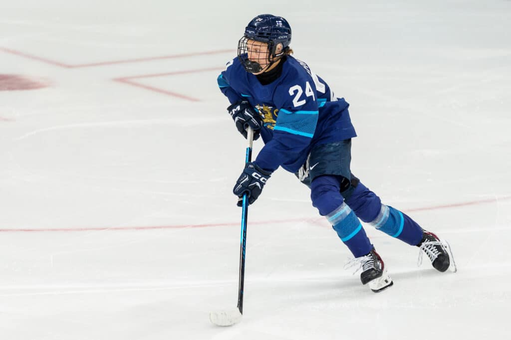 Naisleijonien Viivi Vainikka hämmästyi Kanadan kohtalosta Naisleijonien Viivi Vainikka hämmästyi Kanadan kohtalosta