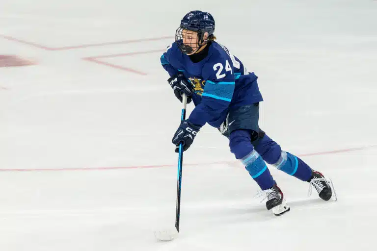 Naisleijonien Viivi Vainikka hämmästyi Kanadan kohtalosta