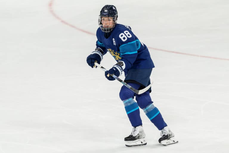 Naisleijonien Ronja Savolainen itki haastattelussa – ”Paska fiilis”