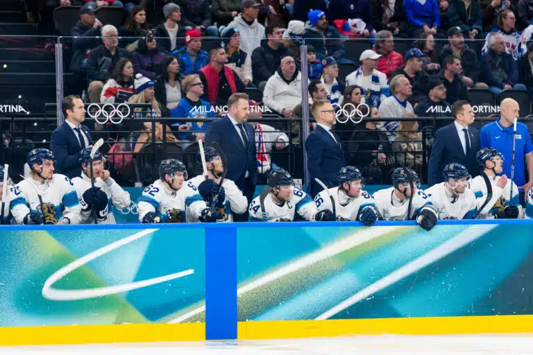 Tuttu kolmikko kasassa – tässä Leijonien kentälliset