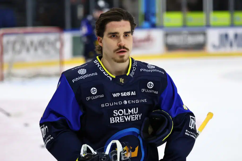 Nuorten kultaleijona puuttui SM-liigaseuran kokoonpanosta - tässä syy Nuorten kultaleijona puuttui SM-liigaseuran kokoonpanosta – tässä syy