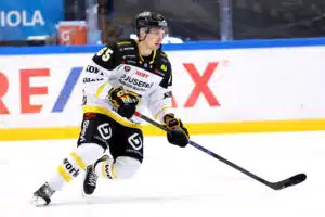 Kärppien tähti Markus Nutivaaran sopimus purettu – siirtyy suomalaislegendan alaisuuteen