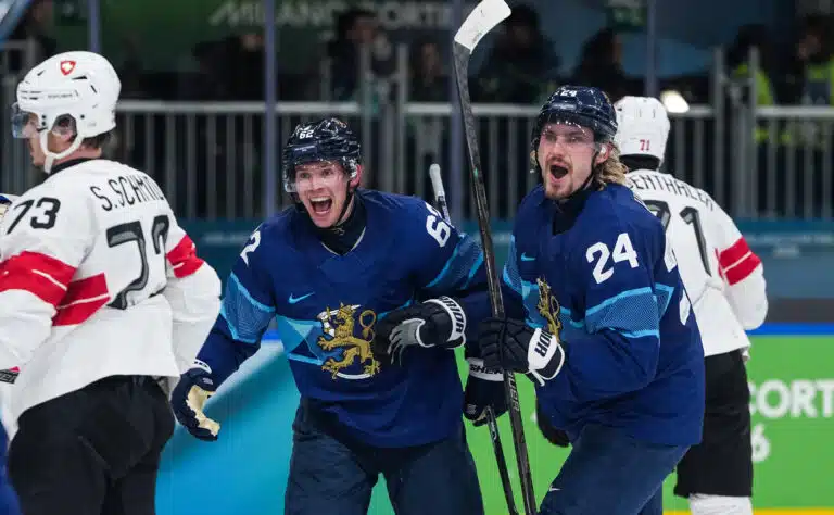 Leijonien sankari Artturi Lehkonen valitsi kahdesta vaihtoehdosta