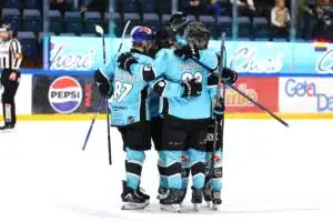 SM-liigassa kova ilta - jättipaukku ja jättiläisen viimeinen kompurointi SM-liigassa kova ilta – jättipaukku ja jättiläisen viimeinen kompurointi