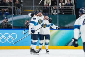 Suomalainen NHL-tulokas kerää suitsutusta – ”Lyönyt itsensä isosti läpi”