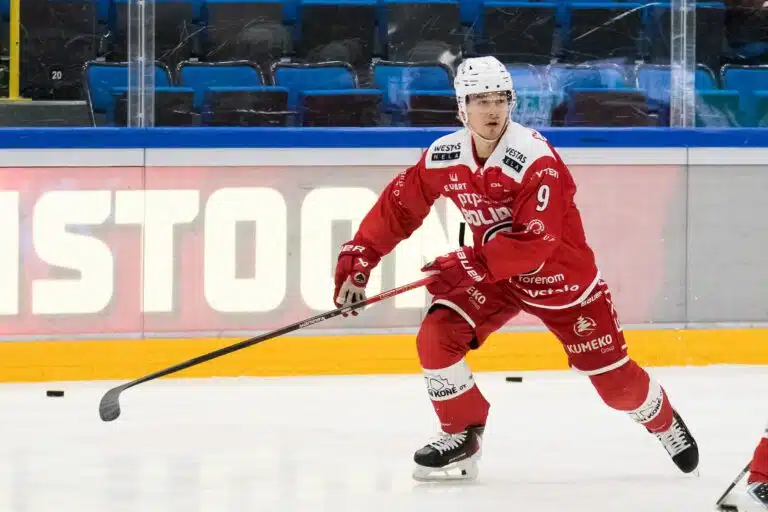 Ässien pelaajalta hyvin erikoinen lausunto – MTV:n studiosta kova tuomio