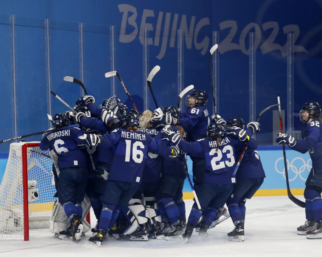 Hirvittävä startti olympialaisissa – Naisleijonissa jyllää vatsatauti Hirvittävä startti olympialaisissa – Naisleijonissa jyllää vatsatauti