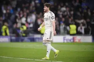 Ovi käy Real Madridissa - Kaksi pelaajaa lähtökuopissa Ovi käy Real Madridissa – Kaksi pelaajaa lähtökuopissa