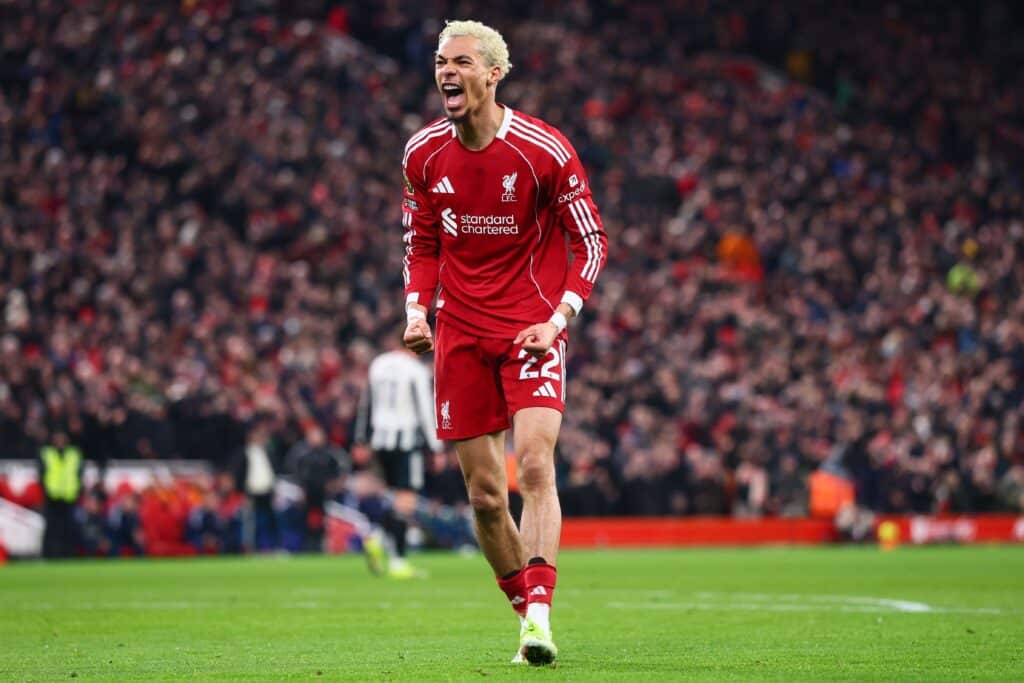 Liverpoolin superhankinta sai erityisen kehun Steven Gerrardilta Liverpoolin superhankinta sai erityisen kehun Steven Gerrardilta