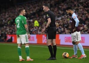 Virheillä kova hinta – Tuomari hyllytettiin Valioliigassa