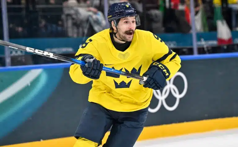 NHL-tähti teki suorastaan skandaalimaisen paljastuksen Tre Kronorista NHL-tähti teki suorastaan skandaalimaisen paljastuksen Tre Kronorista