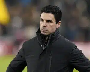 Arsenal on murtumassa mestaruuspaineen alla – Mikel Arteta jyrähti