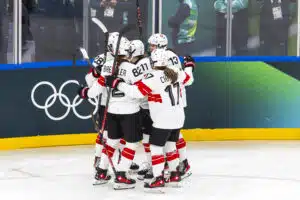 Naisleijonia riivannut vitsaus iski toiseen kiekkomaajoukkueeseen