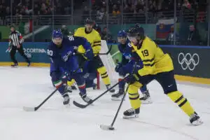 Italia piinasi Ruotsin NHL-tähtiä – Jukka Jaloselle kehut