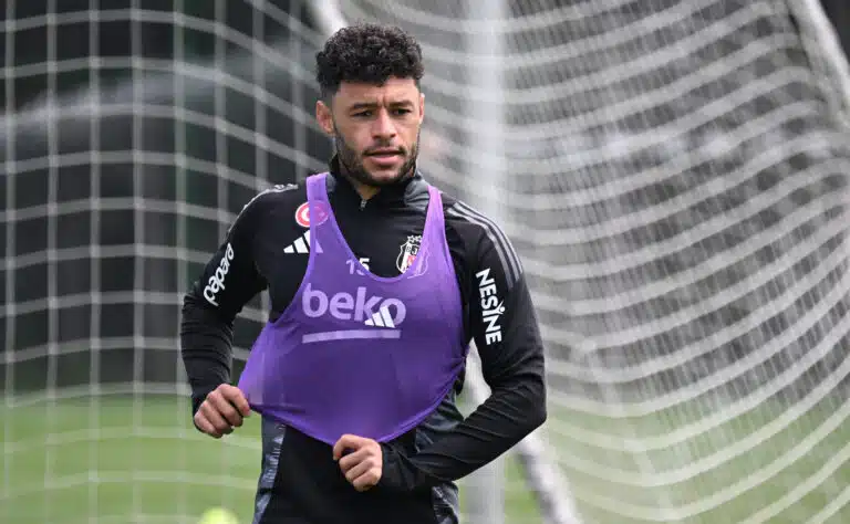 Kuukausien työttömyys päättymässä – englantilaispelaajalle uusi osoite