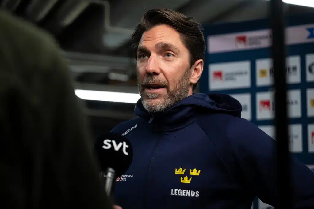 Entinen NHL-tähti Henrik Lundqvist sanoi suorat sanat Tre Kronorin katastrofista Entinen NHL-tähti Henrik Lundqvist sanoi suorat sanat Tre Kronorin katastrofista