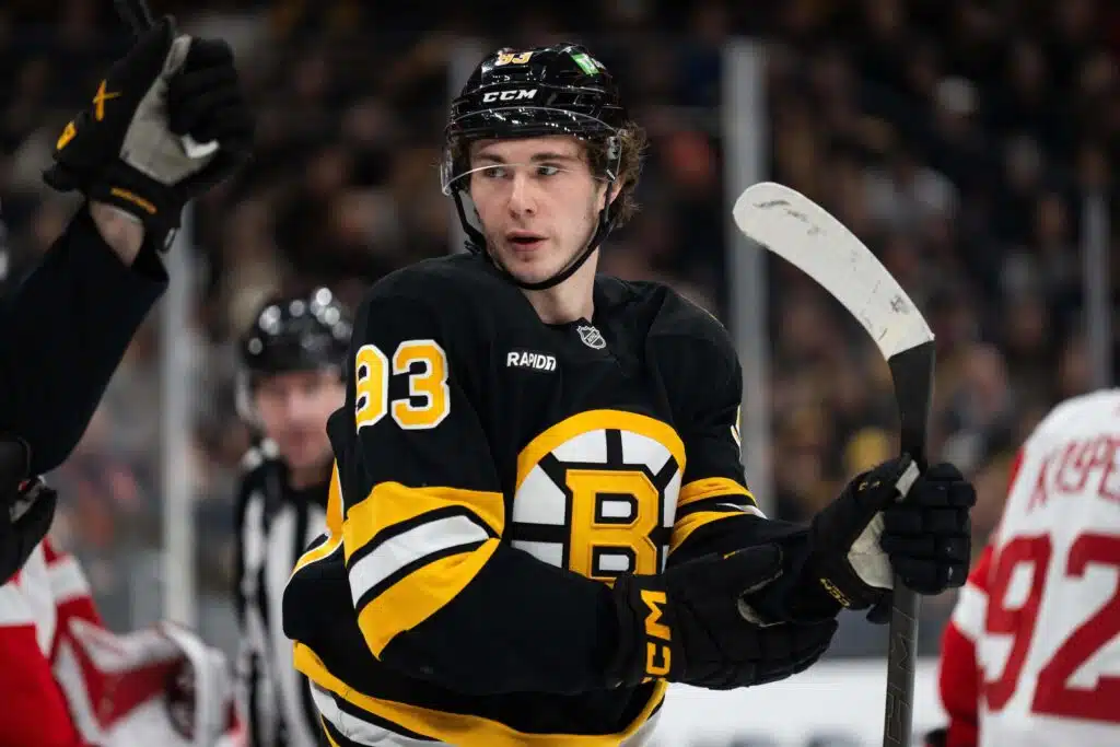 NHL-tulokas takoi todella hurjaa jälkeä NHL-tulokas takoi todella hurjaa jälkeä