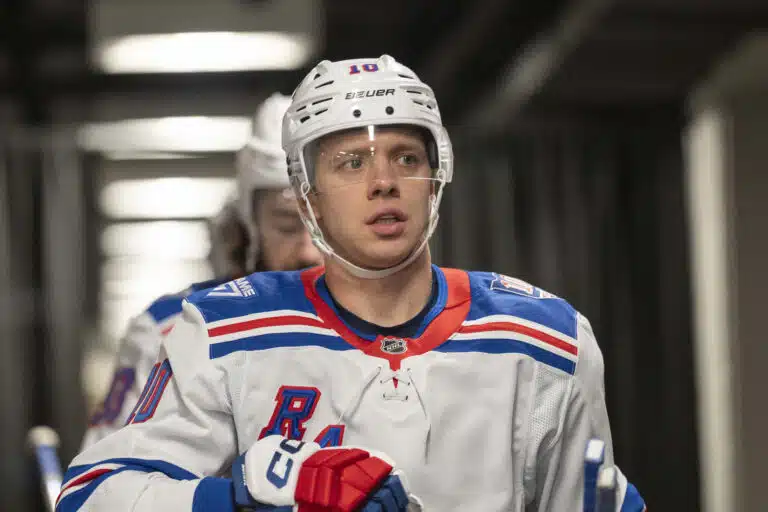 NHL-supertähti: uudet värit niskaan