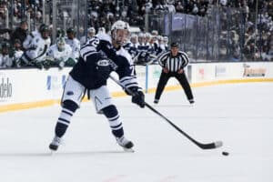 NHL:n ykkösvaraus joutuu nöyrtymään legendan vaatimukseen