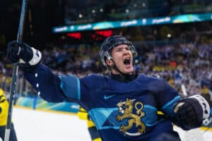 Vessanpönttö tuli Leijona-tähdelle tutuksi – harjoituksissa iloinen näky